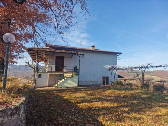 Villetta a schiera in vendita a Montecastrilli TR