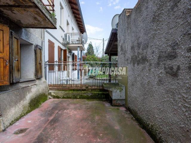 Villetta a schiera in vendita a Montecchio Emilia RE