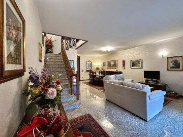Villetta a schiera in vendita a Montechiarugolo PR