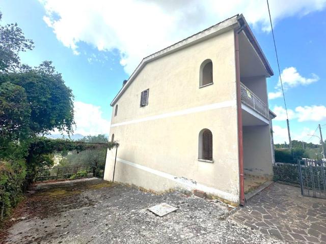 Villetta a schiera in vendita a Montefranco TR