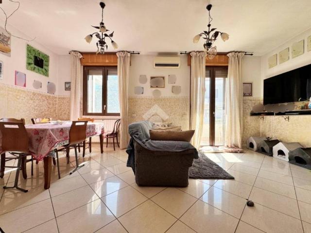 Villetta a schiera in vendita a Montelabbate PU