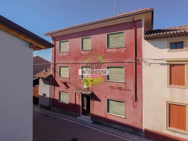Villetta a schiera in vendita a Montereale Valcellina PN