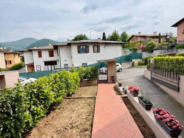Villetta a schiera in vendita a Monticelli Brusati BS