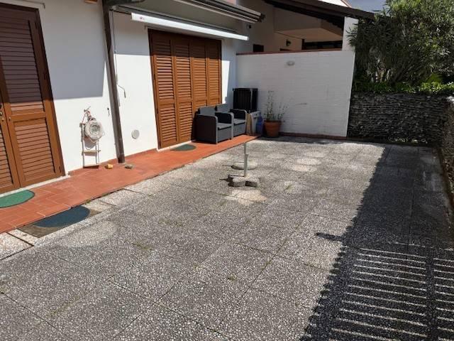 Villetta a schiera in vendita a Montignoso MS