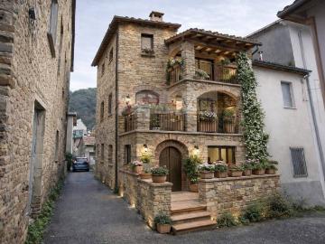 Capanne Montignoso, Massa-Carrara, Liguria