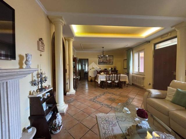 Villetta a schiera in vendita a Morro d'Oro TE