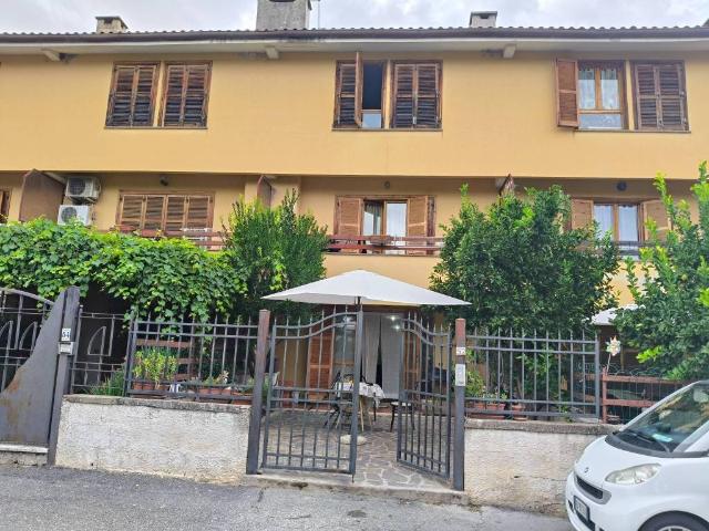 Villetta a schiera in vendita a Nazzano RM
