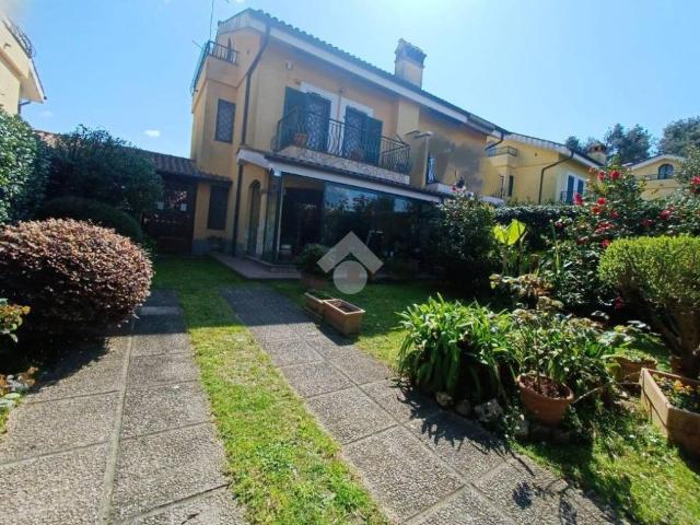 Villa in vendita a Nepi VT