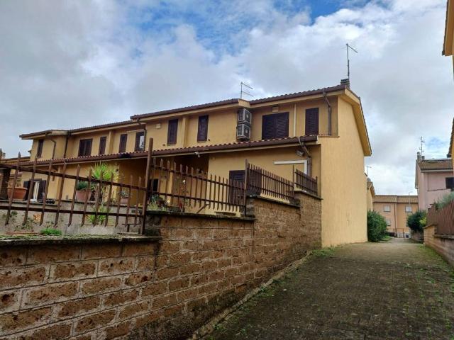 Villetta a schiera in vendita a Nepi VT
