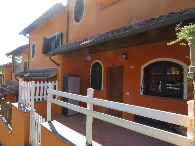 Villetta a schiera in vendita a Nepi VT