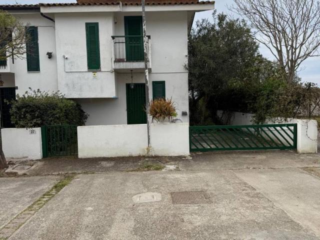 Villetta a schiera in vendita a Nicotera VV