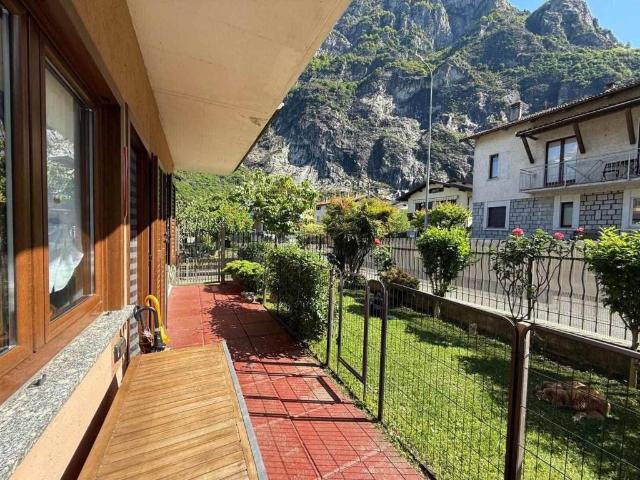 Villetta a schiera in vendita a Novate Mezzola SO