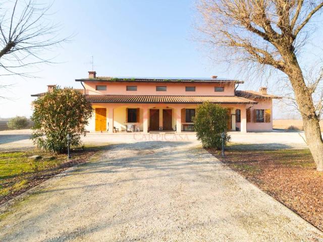 Villetta a schiera in vendita a Novi di Modena MO