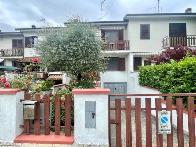 Villetta a schiera in vendita a Noviglio MI