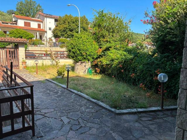 Villetta a schiera in vendita a Orte VT