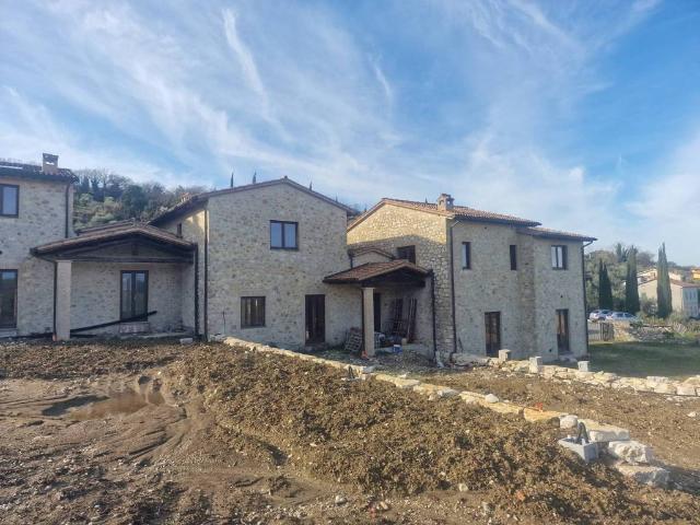 Villetta a schiera in vendita a Avigliano Umbro TR