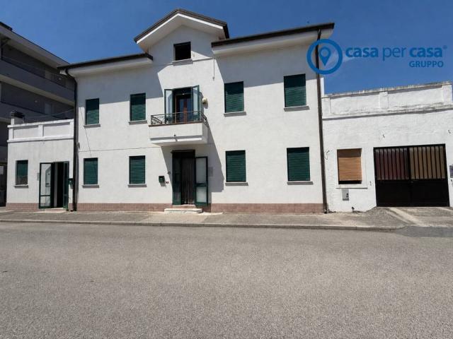 Villetta a schiera in vendita a Adria RO
