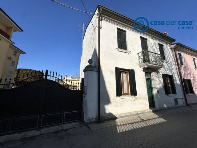 Villetta a schiera in vendita a Adria RO