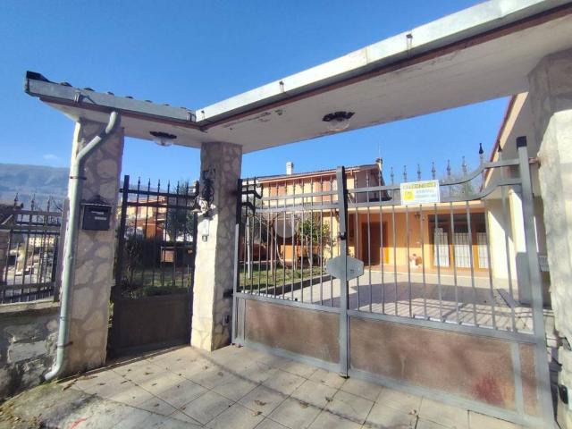 Villetta a schiera in vendita a Agosta RM