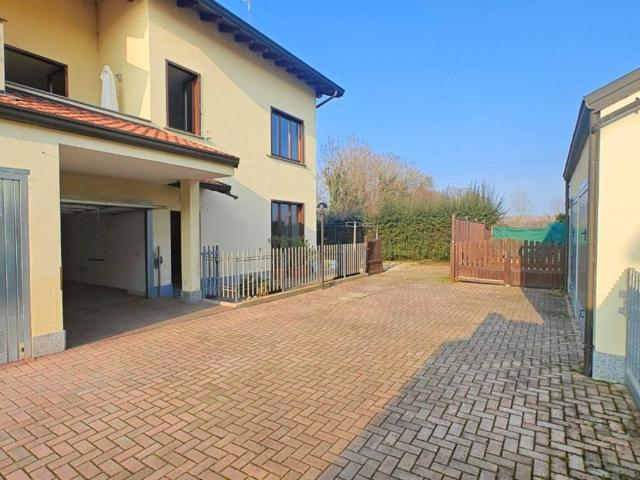Villetta a schiera in vendita a Albairate MI