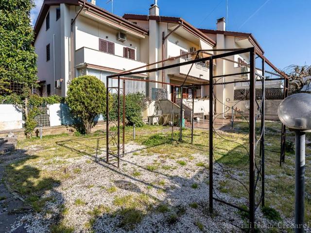 Villetta a schiera in vendita a Albano Laziale RM