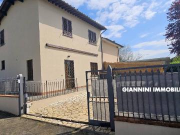 Villetta a schiera in vendita a Altopascio LU