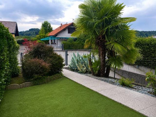 Villetta a schiera in vendita a Alzate Brianza CO