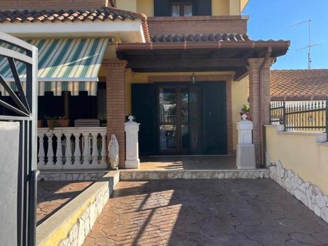 Villetta a schiera in vendita a Anzio RM
