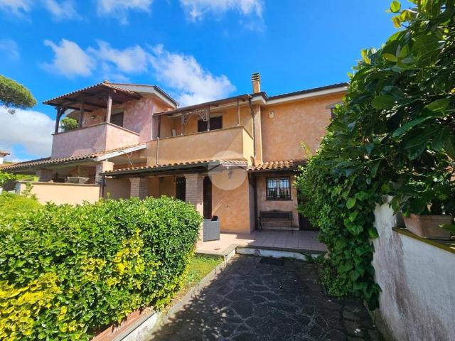 Villetta a schiera in vendita a Anzio RM