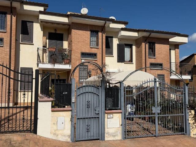 Villetta a schiera in vendita a Anzio RM