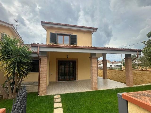 Villetta a schiera in vendita a Anzio RM