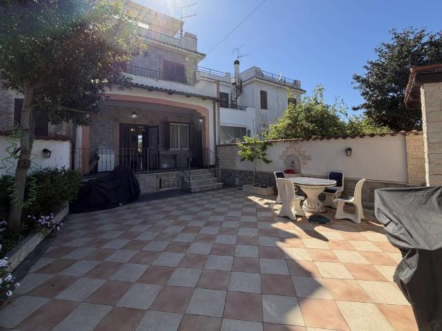 Villa in vendita a Ardea RM