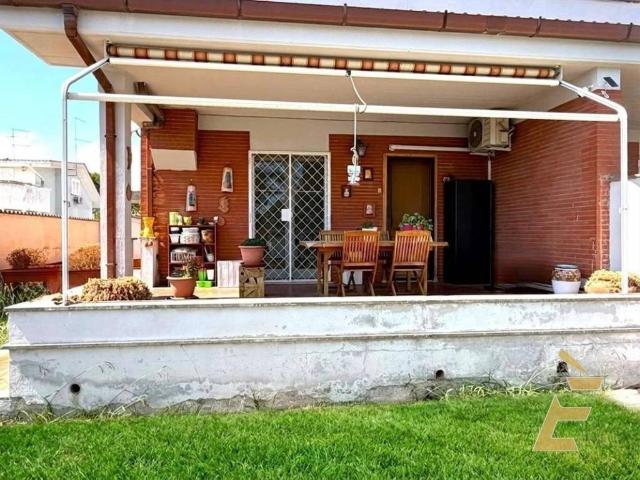 Villa in vendita a Ardea RM