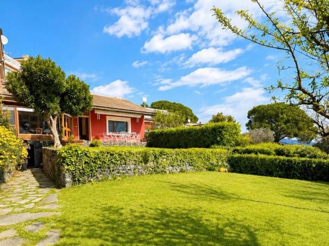 Villetta a schiera in vendita a Arenzano GE