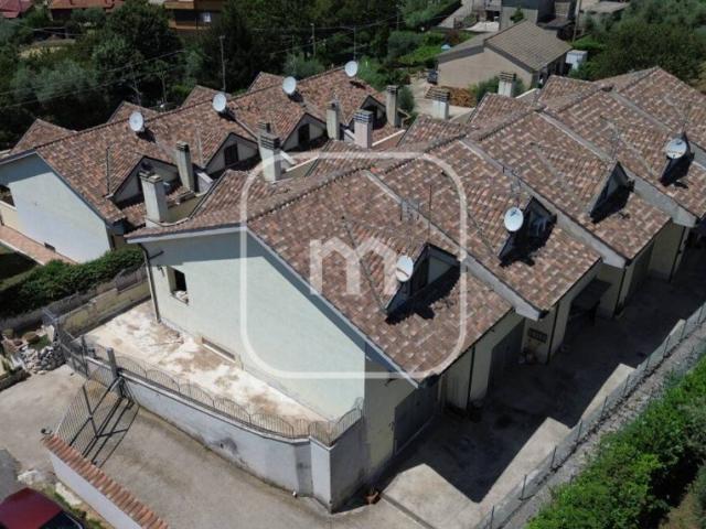 Villetta a schiera in vendita a Artena RM