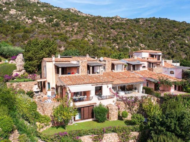 Villetta a schiera in vendita a Arzachena OT