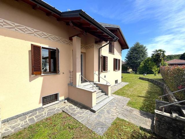 Villetta a schiera in vendita a Buguggiate VA