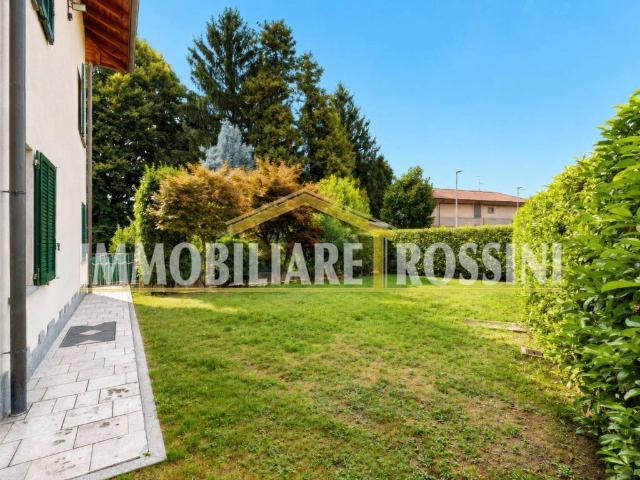 Villetta a schiera in vendita a Buguggiate VA