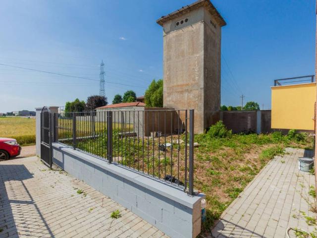 Villetta a schiera in vendita a Busto Garolfo MI