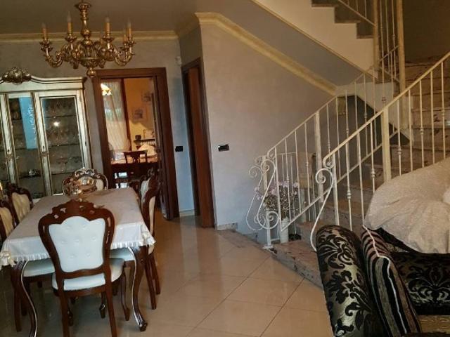 Villetta a schiera in vendita a Bagnolo in Piano RE