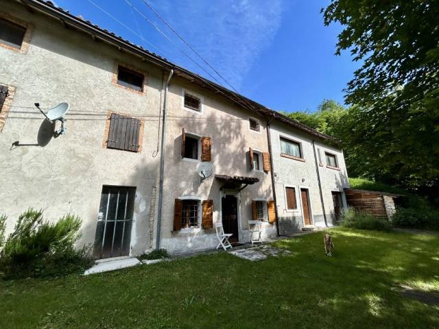 Casa indipendente in vendita a Badia Calavena VR