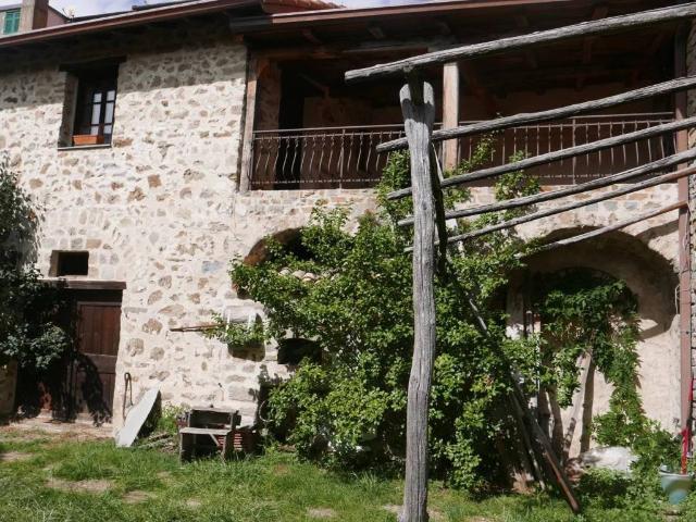 Villetta a schiera in vendita a Bajardo IM