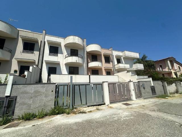 Villetta a schiera in vendita a Barcellona Pozzo di Gotto ME