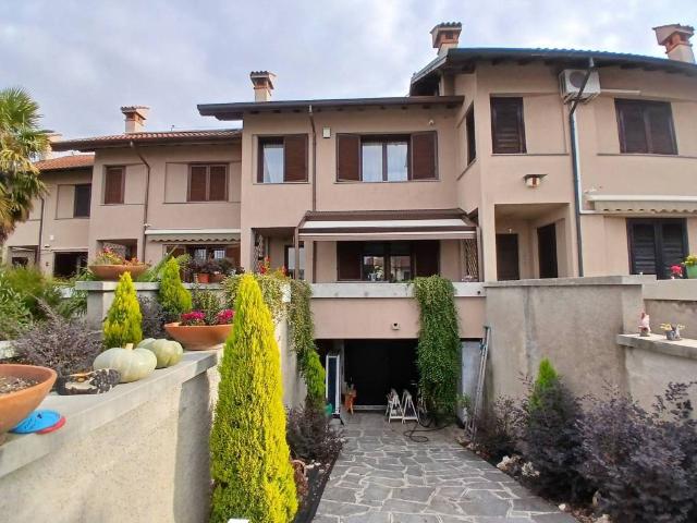 Villetta a schiera in vendita a Bareggio MI