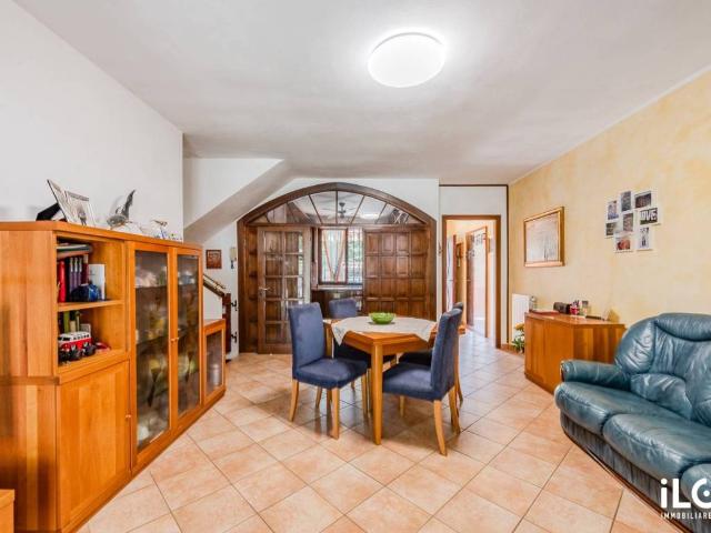 Villetta a schiera in vendita a Bareggio MI