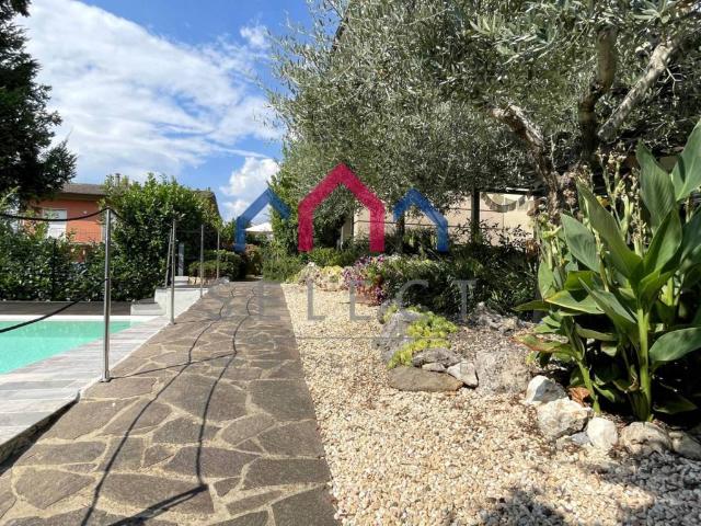 Villetta a schiera in vendita a Barga LU
