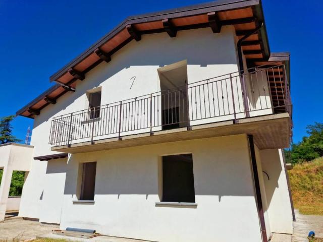 Villetta a schiera in vendita a Barga LU