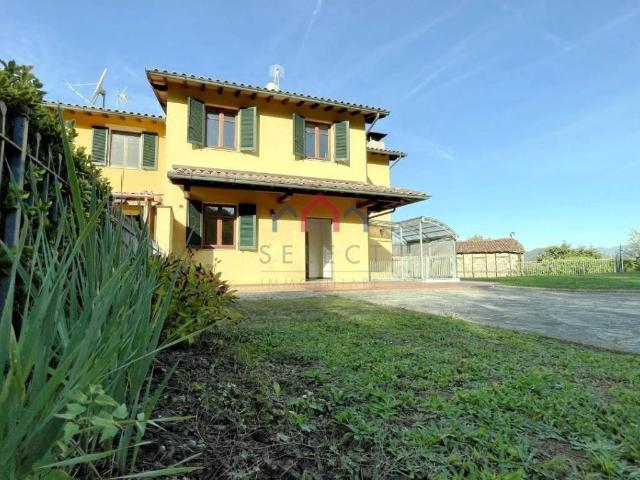 Villetta a schiera in vendita a Barga LU