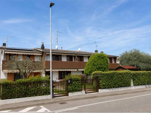 Villetta a schiera in vendita a Boltiere BG