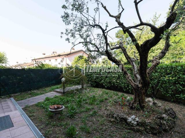 Villetta a schiera in vendita a Bosisio Parini LC